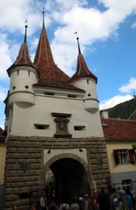 Puerta entrada muralla Brasov