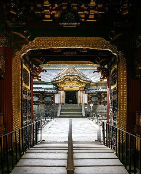 Acceso puerta Karamon, templo Taiyuin, Nikko
