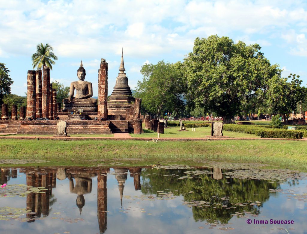 Parque Histórico de Sukhothai templo Wat Mahathat