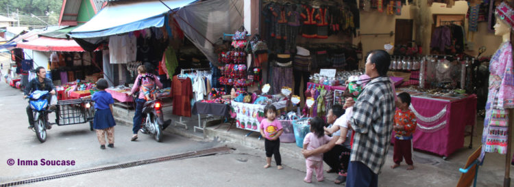 Poblado HMONG - Ban Mong Doipi, calle