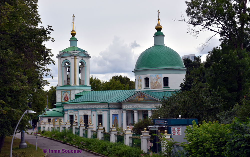iglesia-en-las-colinas-de-vorobiov