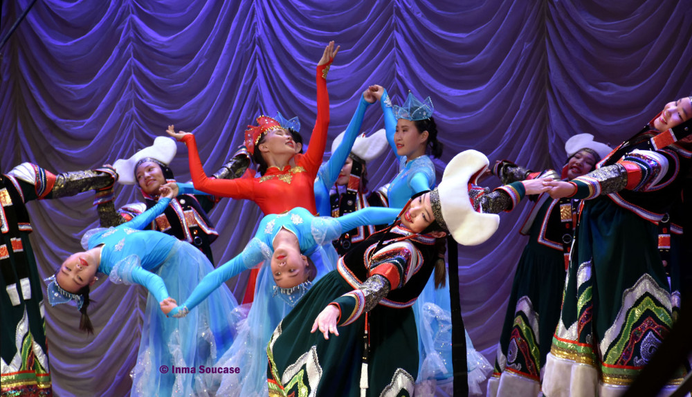 teatro-de-la-opera-y-el-ballet-folklore-ruso-02-ulan-ude