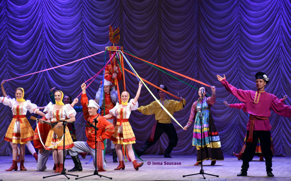 teatro-de-la-opera-y-el-ballet-folklore-ruso-03-ulan-ude