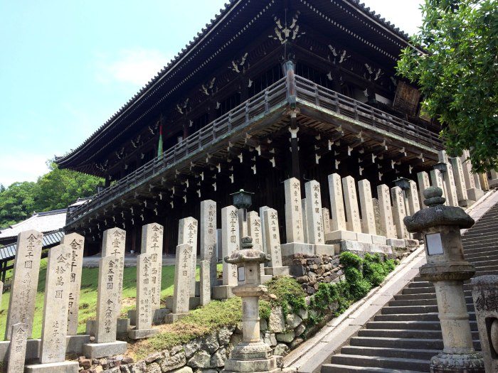 templo-nigatsudo-exterior-escaleras-nara