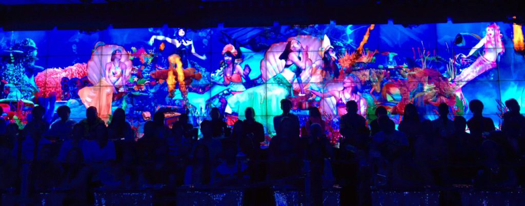 panoramica Robot Restaurant Tokio