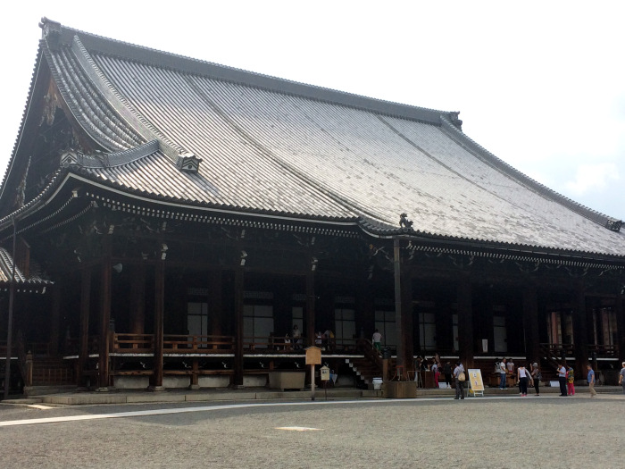 Nishi honganji, entrada