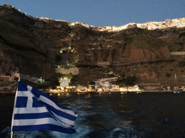 saliendo de Fira, Santorini