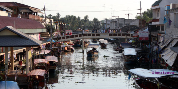 Mercado flotante Amphawa