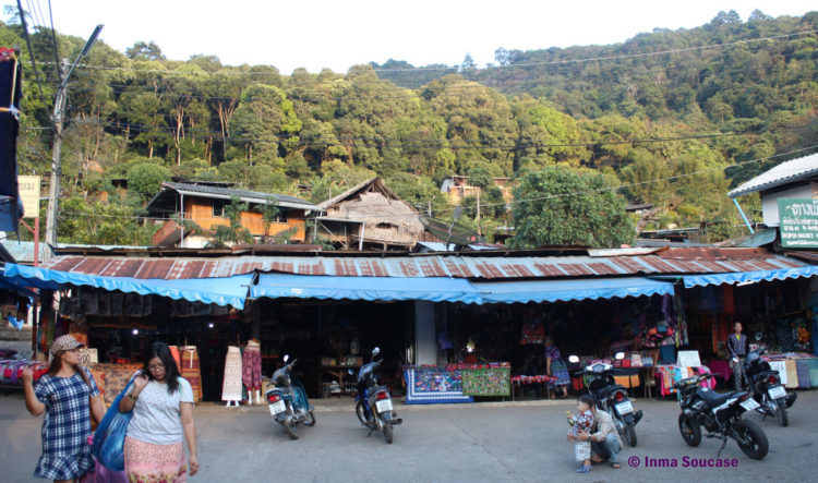 Poblado HMONG - Ban Mong Doipi, entrada