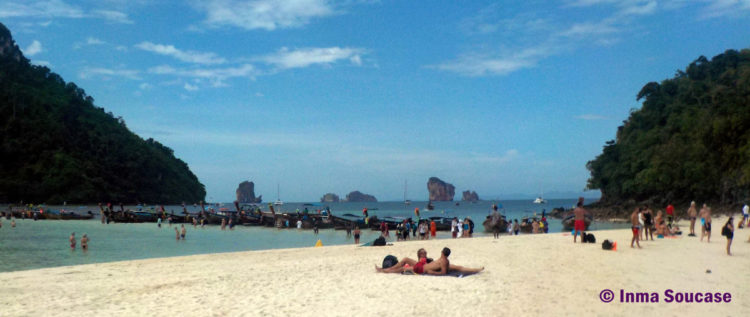 playa de Tub island a Poda island