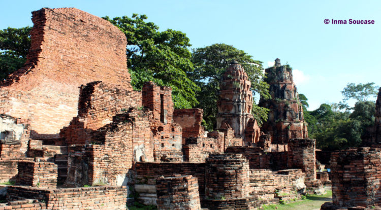 Wat Mahathat - ruinas ladrillo