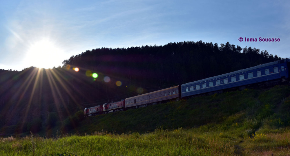 lago-baikal-puente-tren-destello-luz