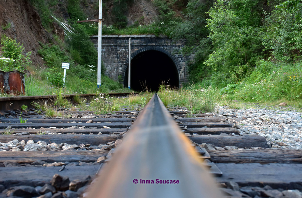 lago-baikal-tren-via-tunel