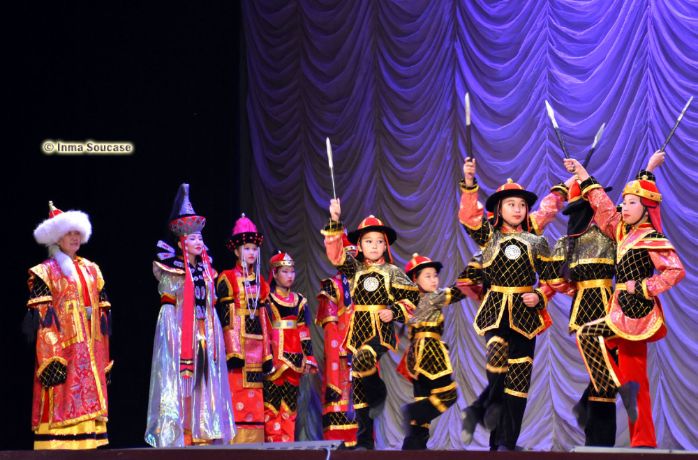 teatro-de-la-opera-y-el-ballet-folklore-ruso-04-ajedrez-ulan-ude