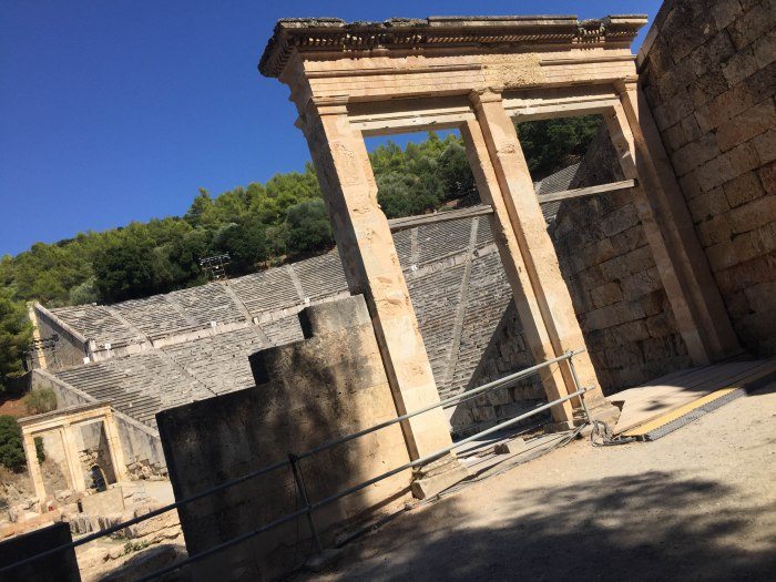 lateral Teatro Epidauro