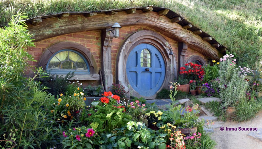 Hobbiton movie set casa azul