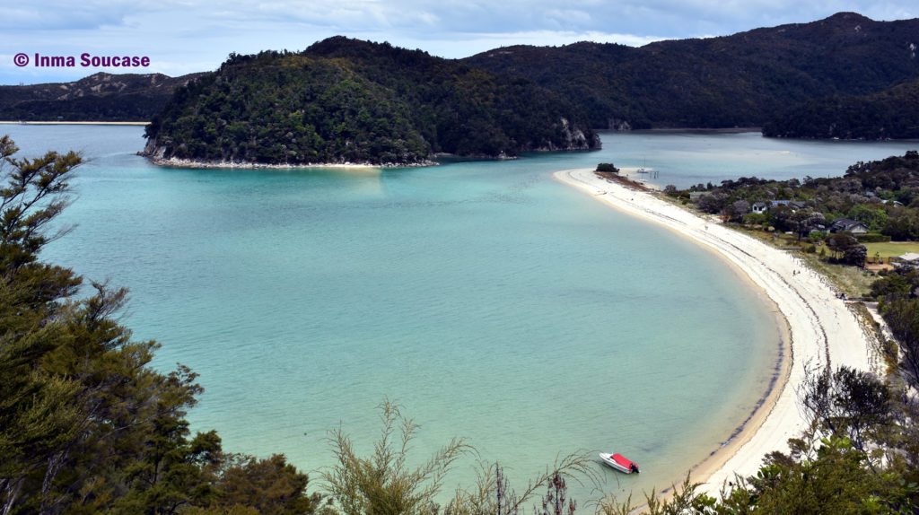 Parque Nacional Abel Tasman Torrent Bay