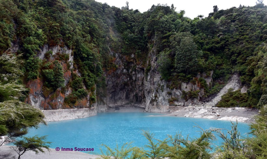 Waimangu volcanic valley inferno crater